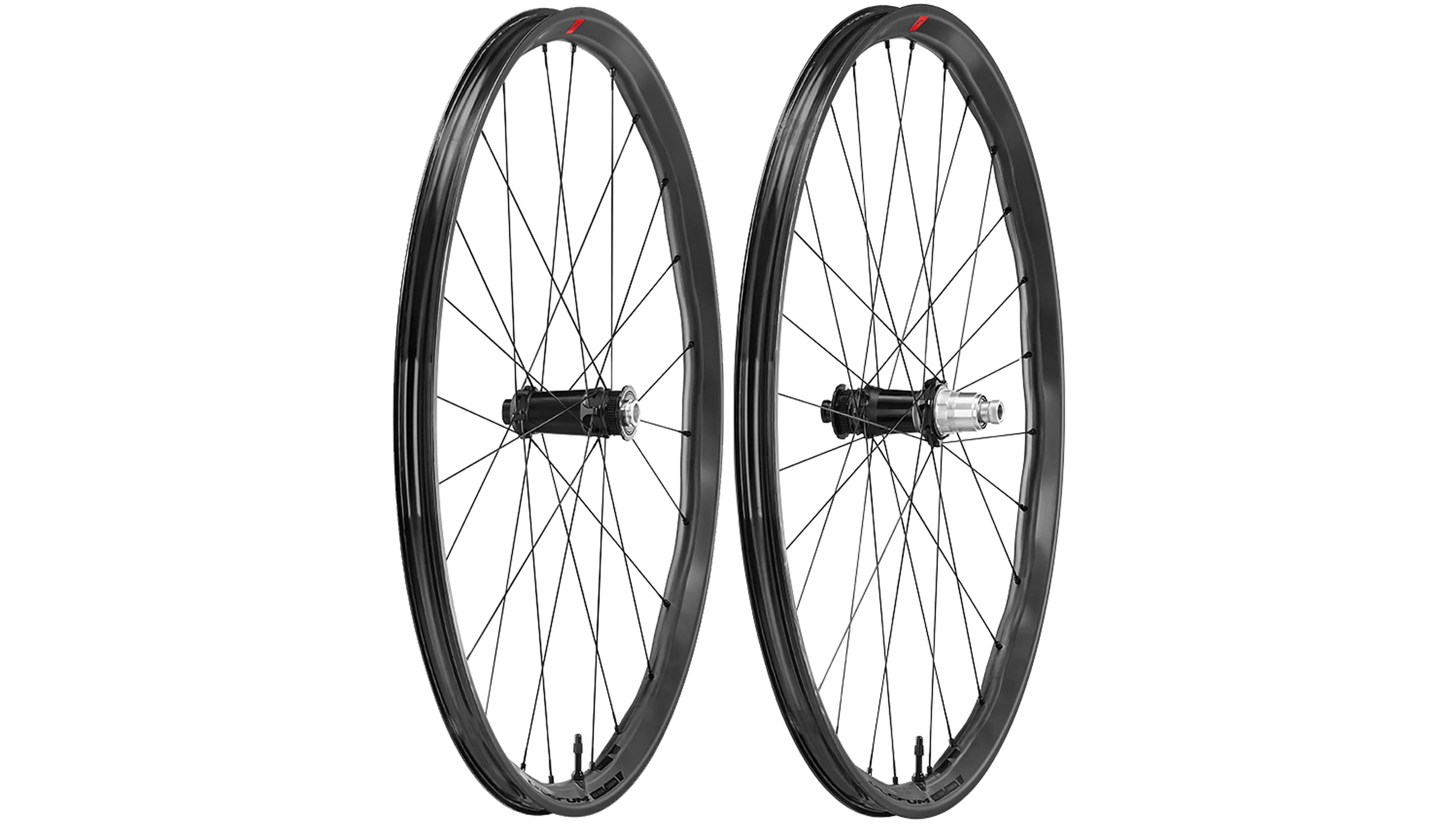 fulcrum-red-zone-carbon-wheels-22_hr_1800x1800